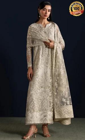 White Indian Suit For Wedding Guests (3)
